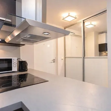 Modern 2br In Rotermanni, Ev Parking Garage, 5 Guests * Tallinn