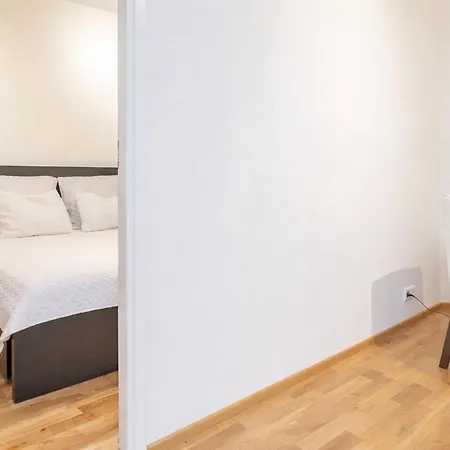 Appartement Modern 2br In Rotermanni, Ev Parking Garage, 5 Guests