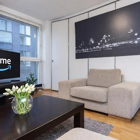 Modern 2br In Rotermanni, Ev Parking Garage, 5 Guests * Tallinn
